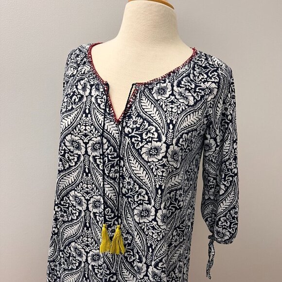 Lucky Brand Dresses & Skirts - Lucky Brand Blue White Floral Tassel Tie 3/4 Sleeve Mini Dress Cover up Size S